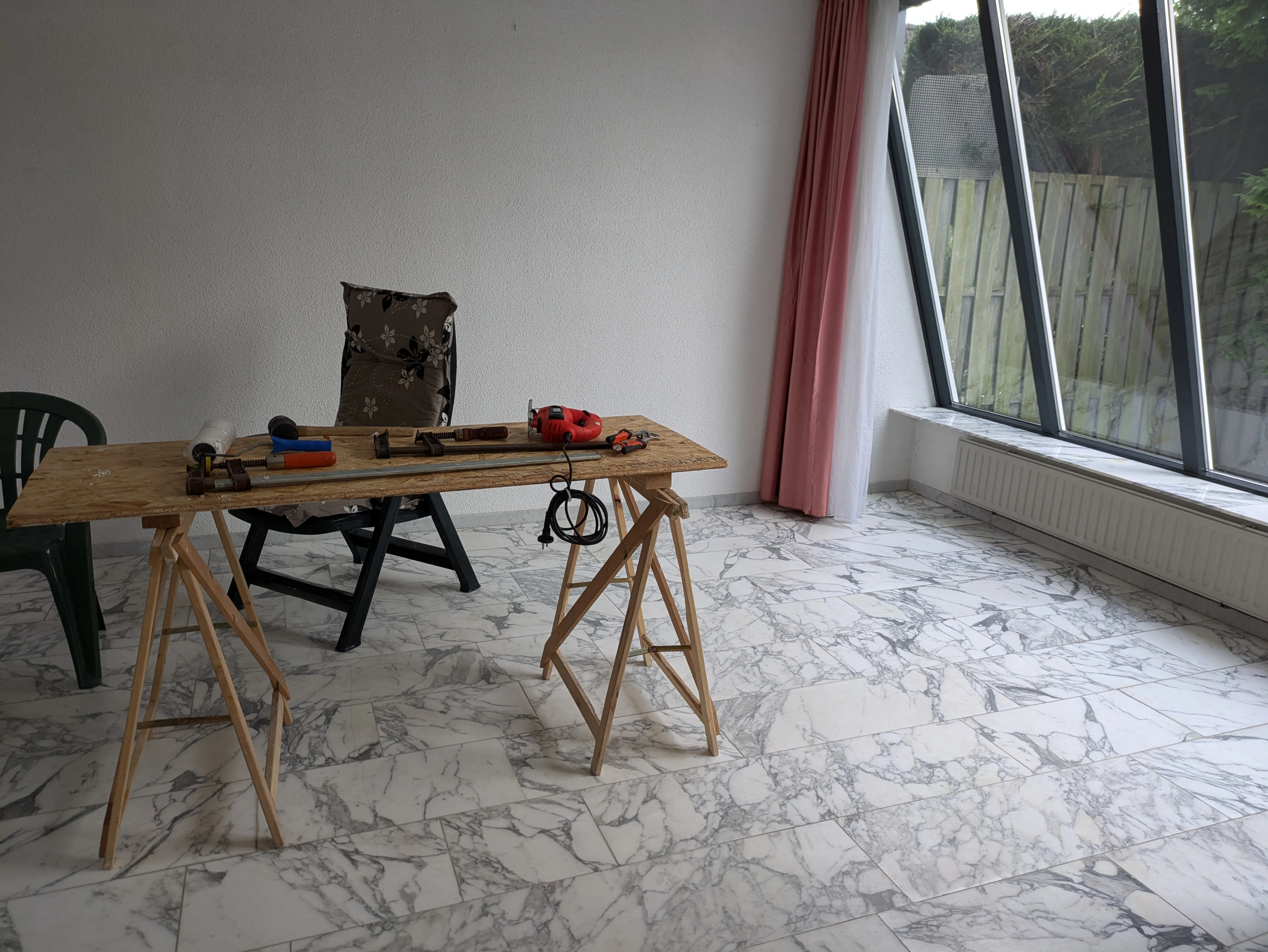 Improvised workstation in our house in Leiden.